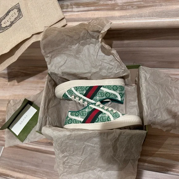 Authentic Gucci GG Kids Tennis Sneakers Size 28 - Picture 2 of 8